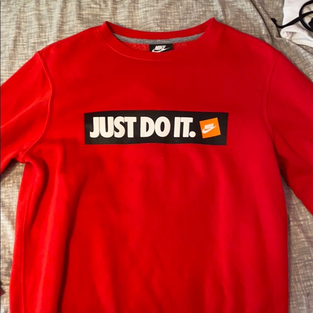 Nike crew neck